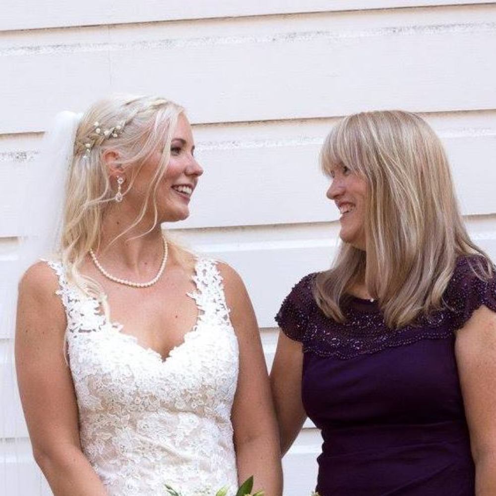 Meet your Posher, Dena